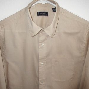 Dockers Beige Button Down Shirt Size Medium